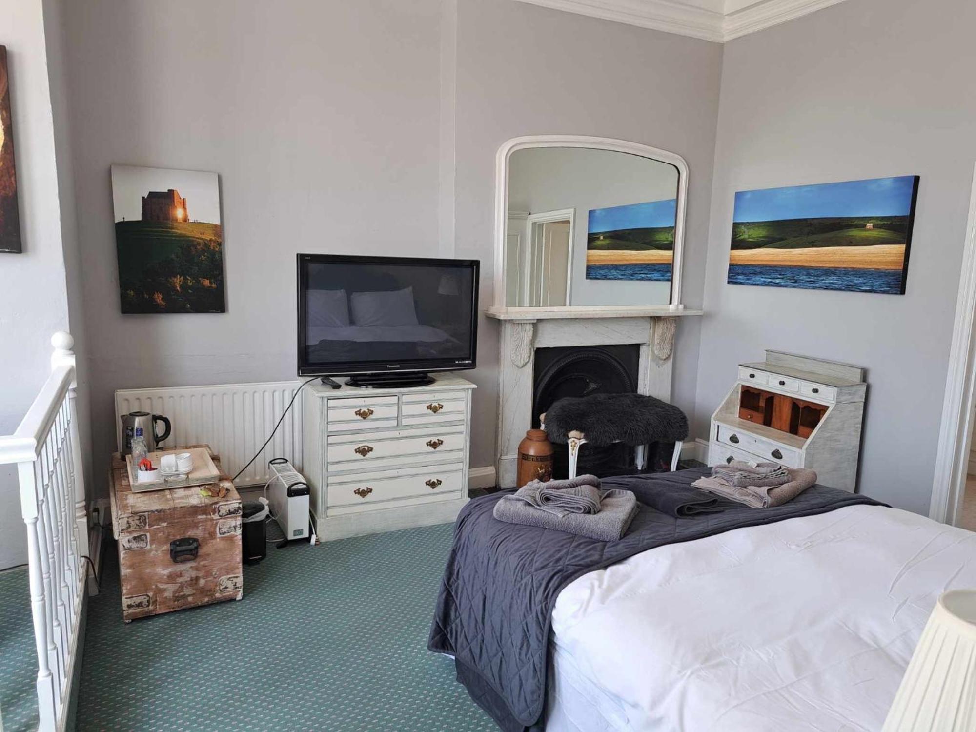 אבוטסבורי The Ilchester Arms Hotel חדר תמונה