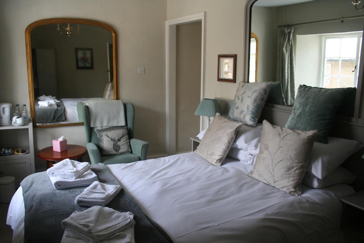 אבוטסבורי The Ilchester Arms Hotel מראה חיצוני תמונה