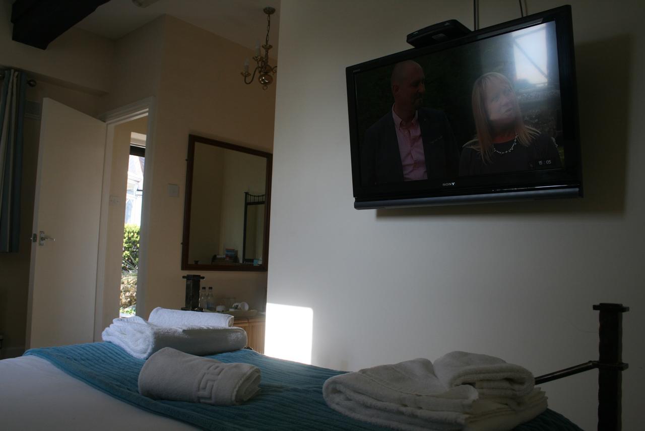 אבוטסבורי The Ilchester Arms Hotel מראה חיצוני תמונה