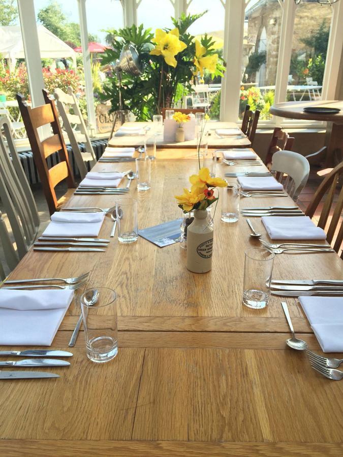 אבוטסבורי The Ilchester Arms Hotel מראה חיצוני תמונה