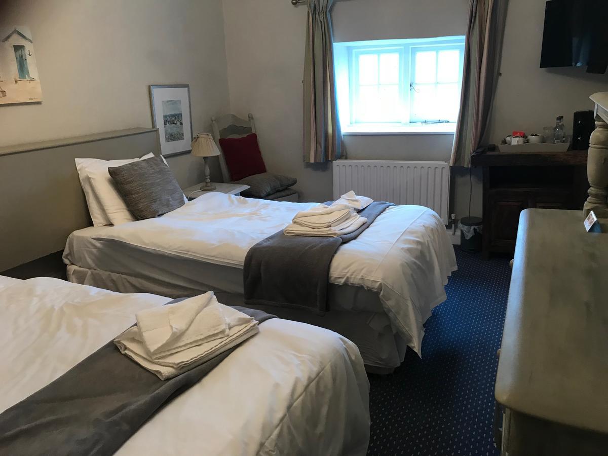 אבוטסבורי The Ilchester Arms Hotel מראה חיצוני תמונה